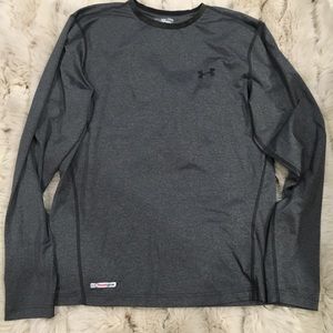 Under Armour long sleeve t shirt L